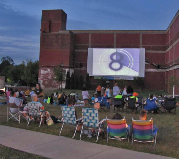 12 Things to do in Chelsea – Watch a Movie Under the Stars